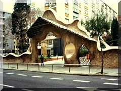 Portal de Finca Miralles-Barcelona